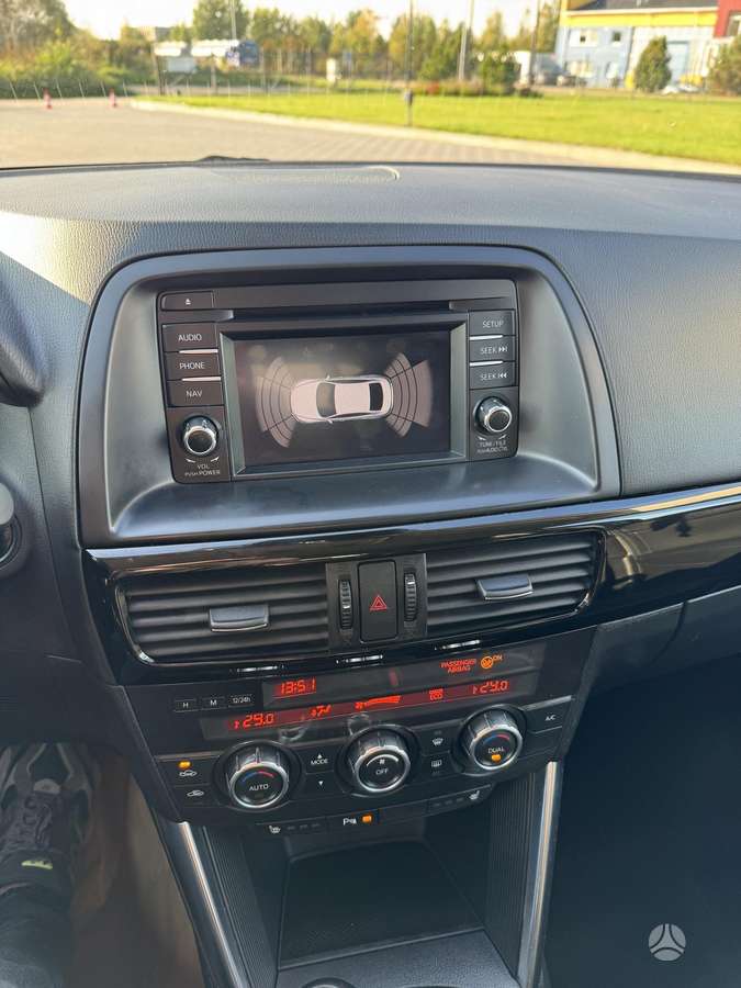 Mazda CX-5, 2.2 l., off-road / crossover