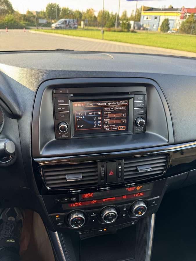 Mazda CX-5, 2.2 l., off-road / crossover