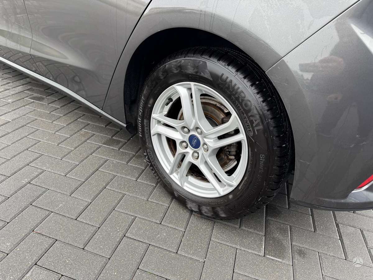 Ford Focus, 1.5 l., Хэтчбек