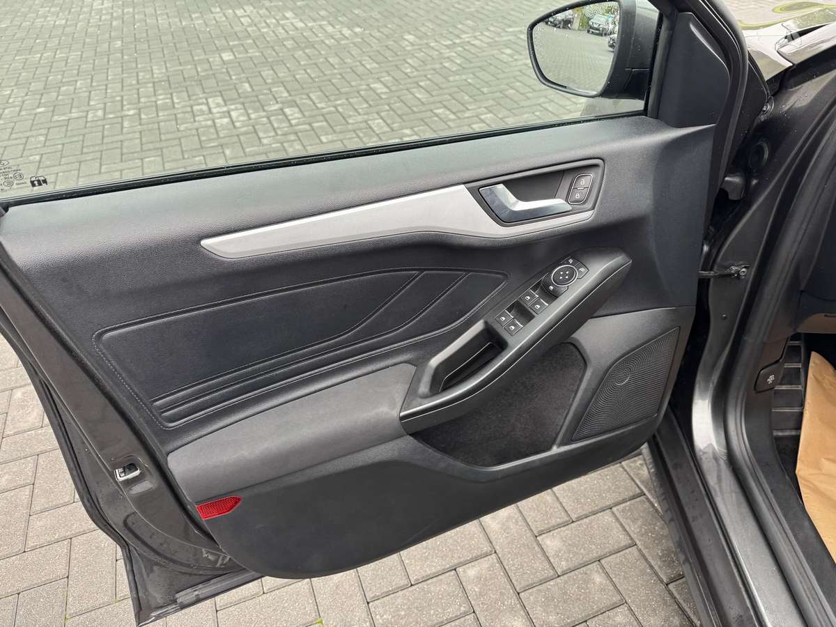Ford Focus, 1.5 l., Хэтчбек