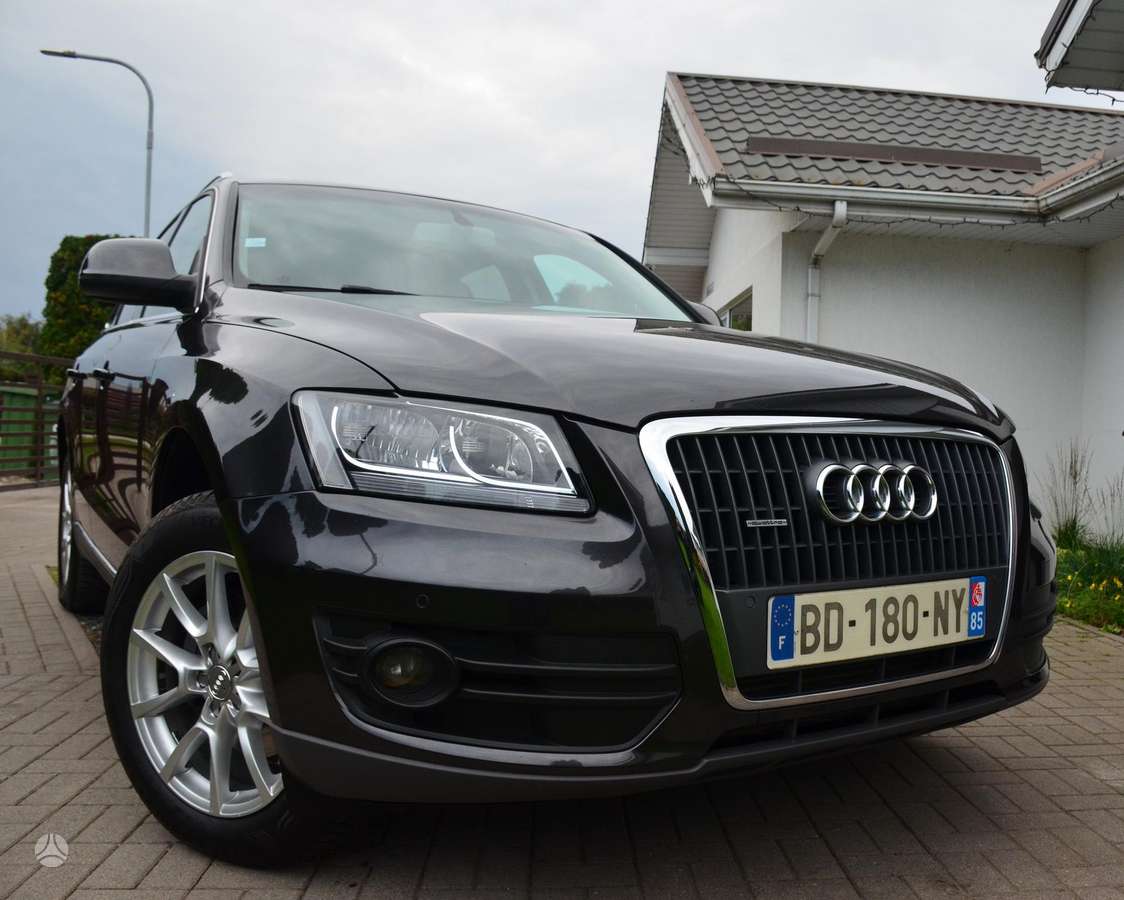 Audi Q5, 2.0 l., off-road / crossover