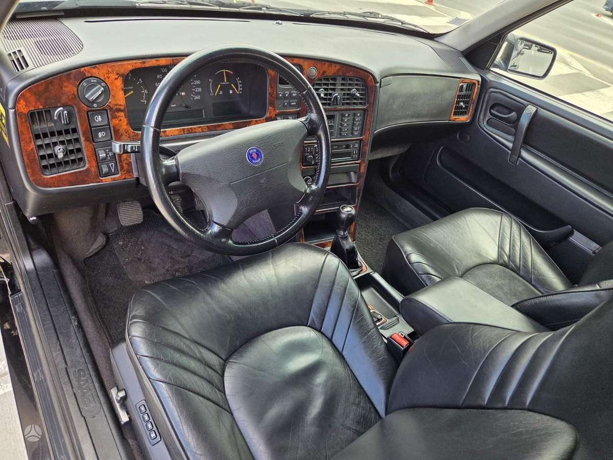 Saab 9000, 2.3 l., hatchback