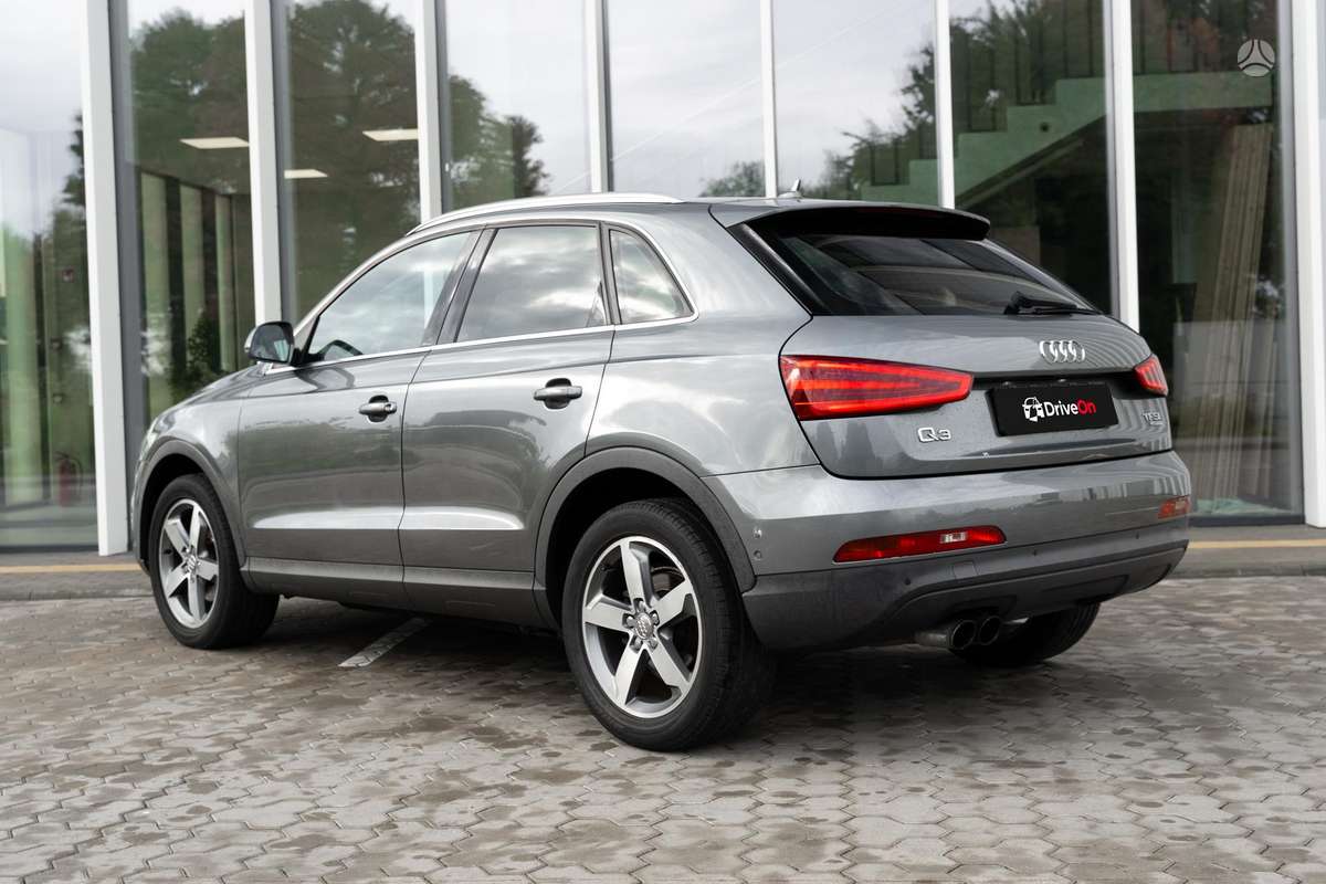 Audi Q3, 2.0 l., Внедорожник / Кроссовер