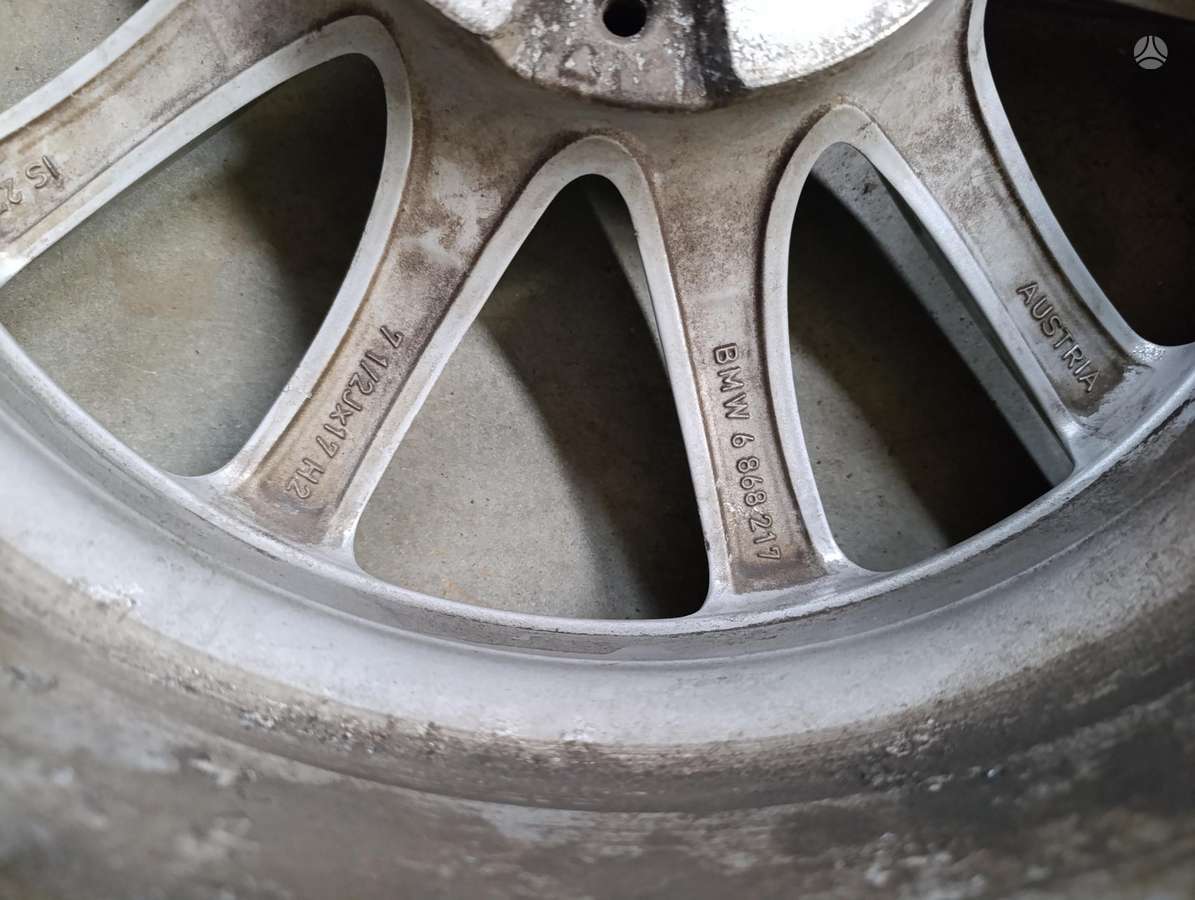 BMW, lengvojo lydinio, R17
