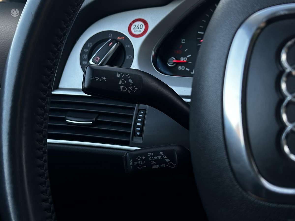 Audi A6, 3.0 l., Седан