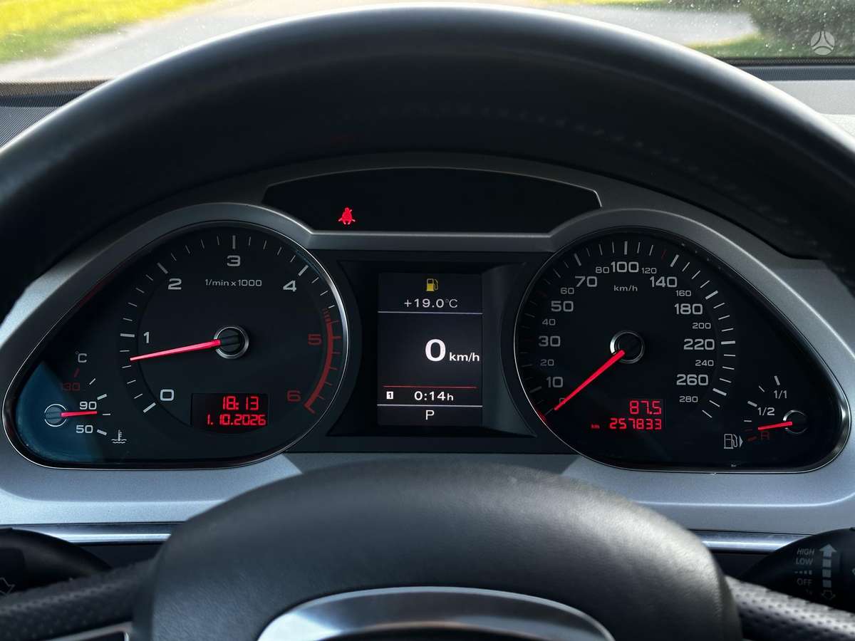 Audi A6, 3.0 l., Седан