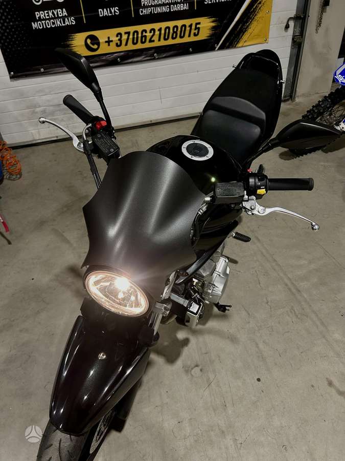 Suzuki GSF (Bandit) 650cc, street / classic