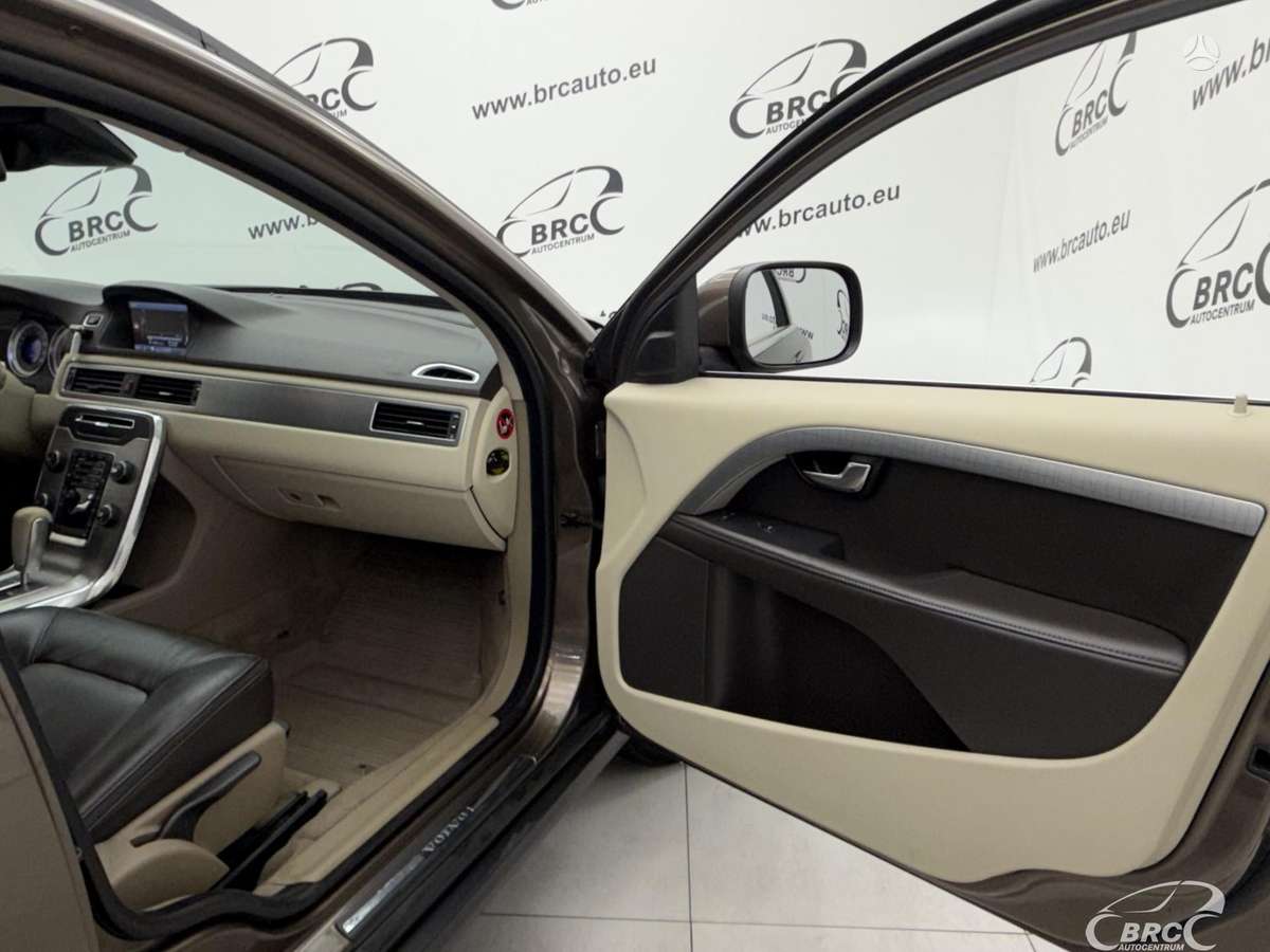 Volvo XC70, 2.4 l., Универсал