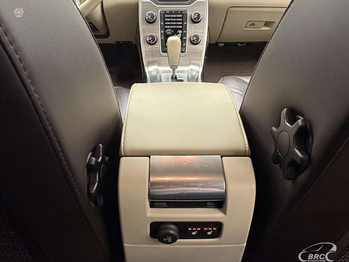 Volvo XC70, 2.4 l., wagon