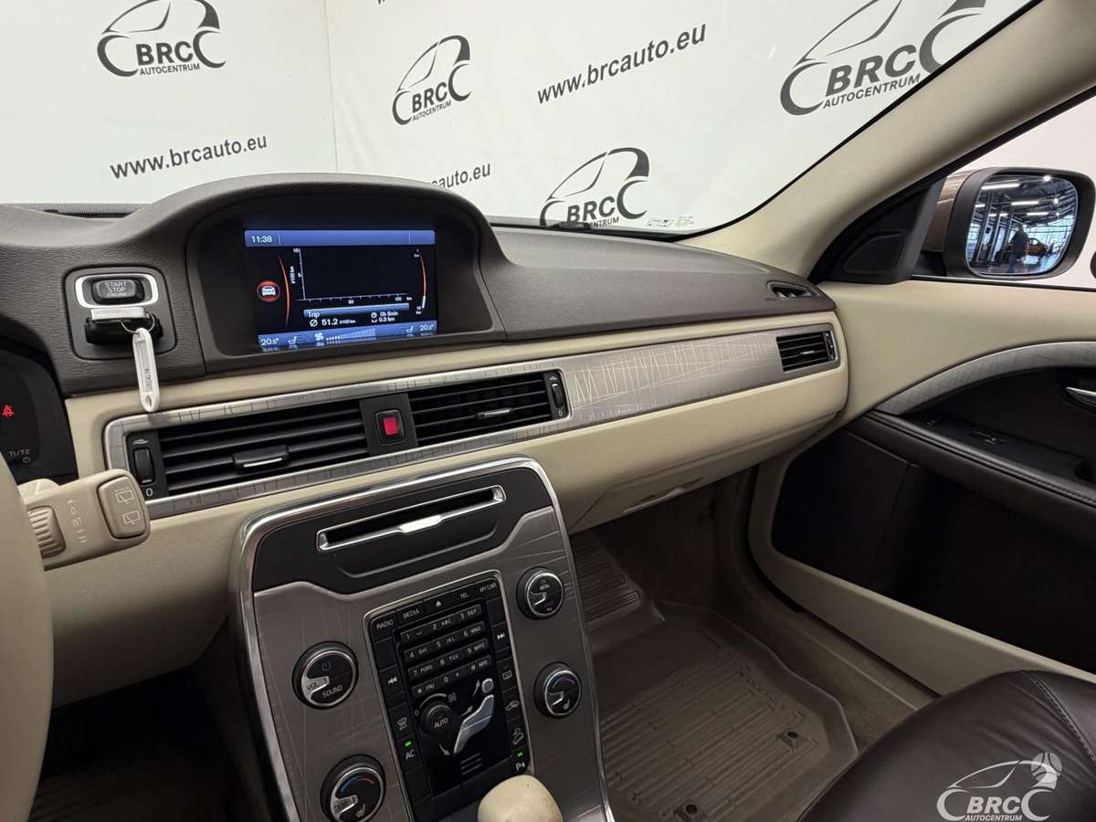 Volvo XC70, 2.4 l., Универсал