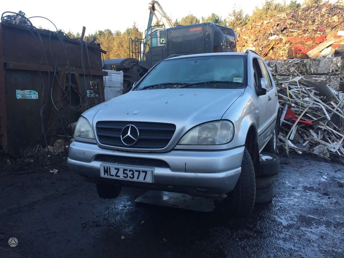 Mercedes-Benz ML270