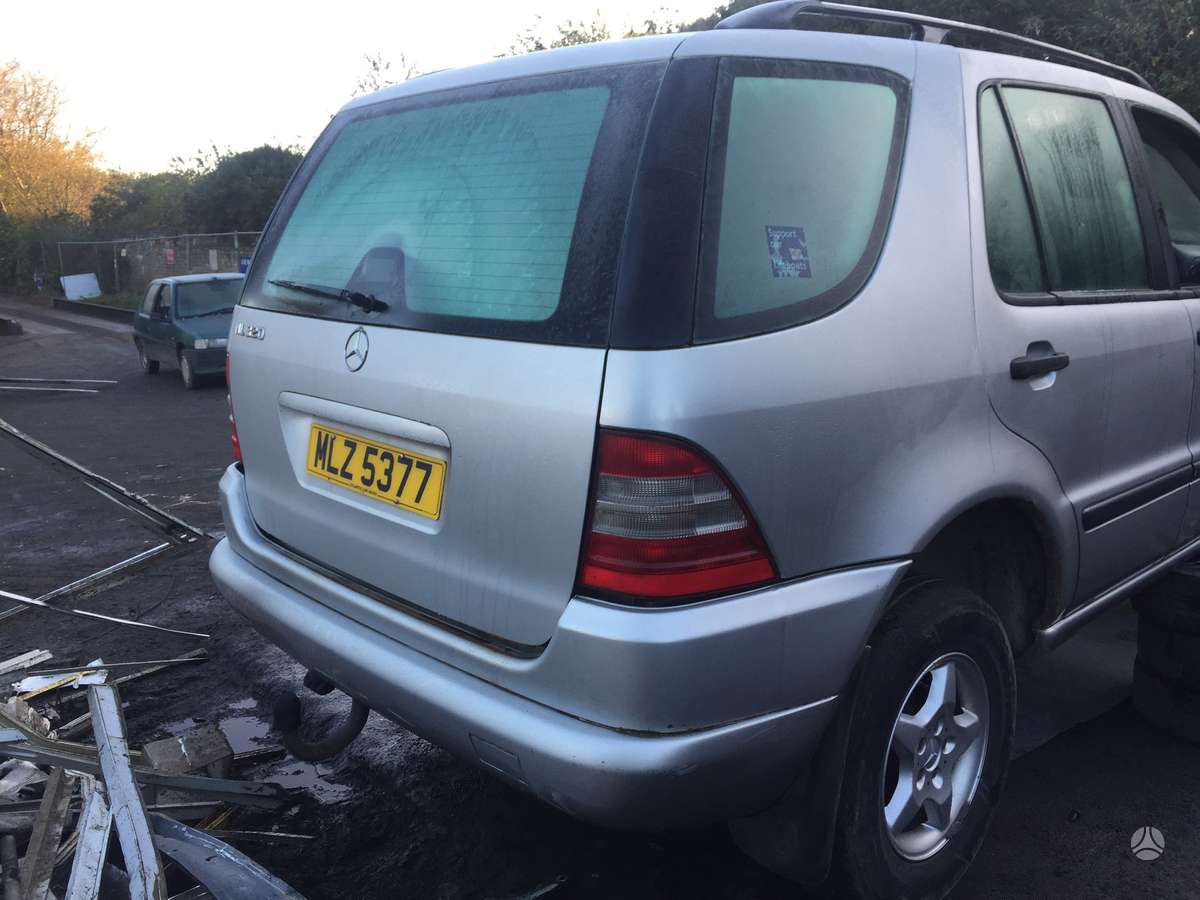 Mercedes-Benz ML270