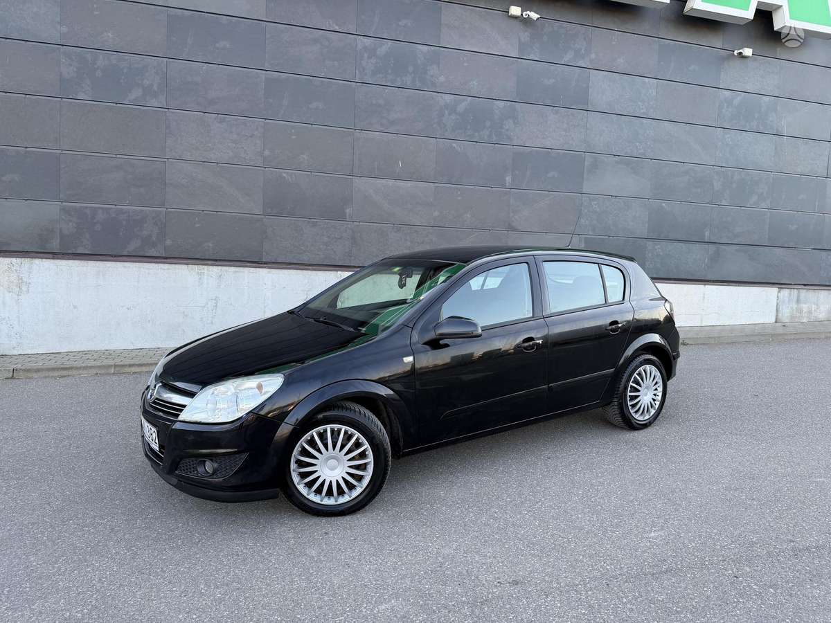 Opel Astra, 1.8 l., Хэтчбек