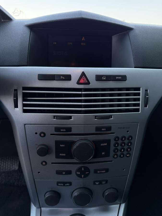 Opel Astra, 1.8 l., Хэтчбек