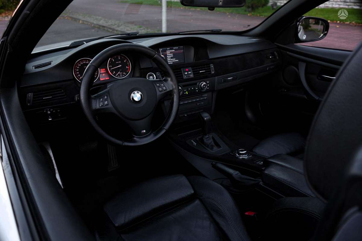 BMW 330, Кабриолет