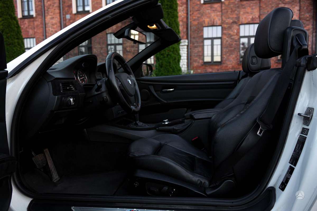 BMW 330, convertible
