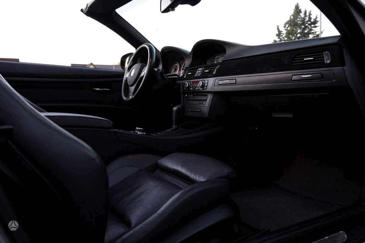 BMW 330, Кабриолет