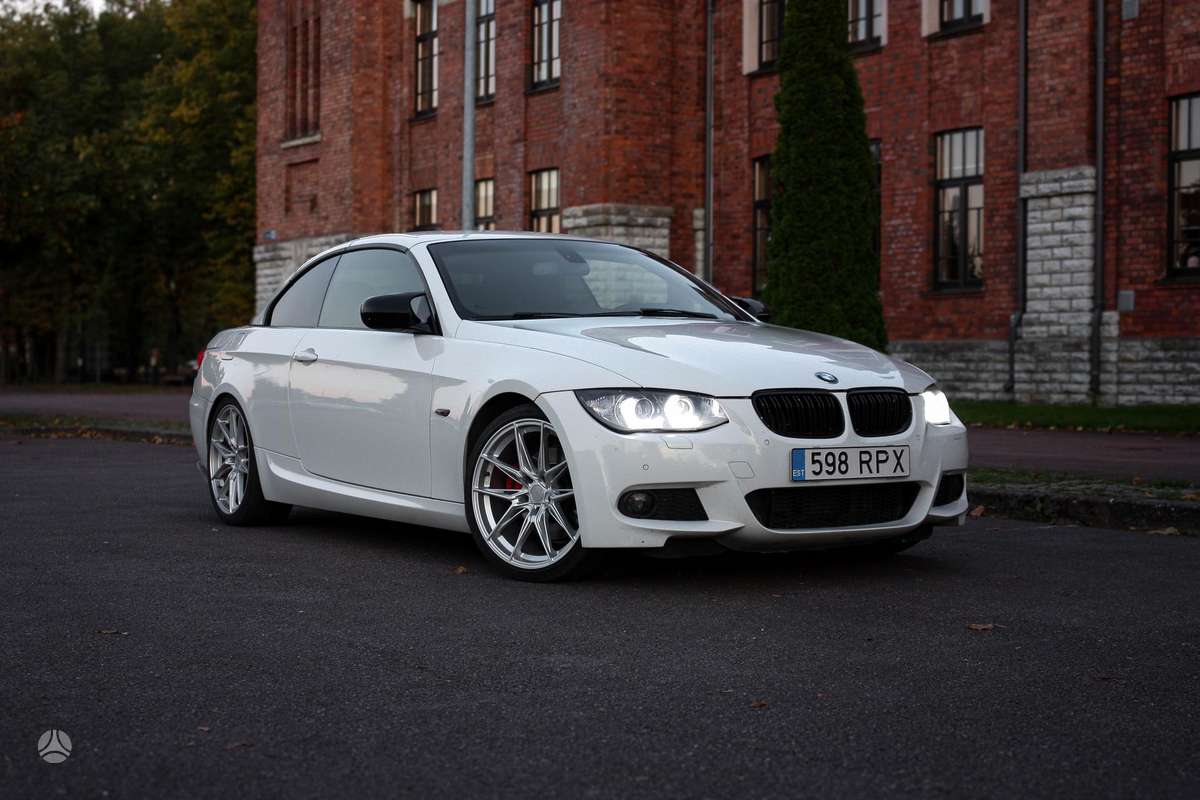 BMW 330, Кабриолет