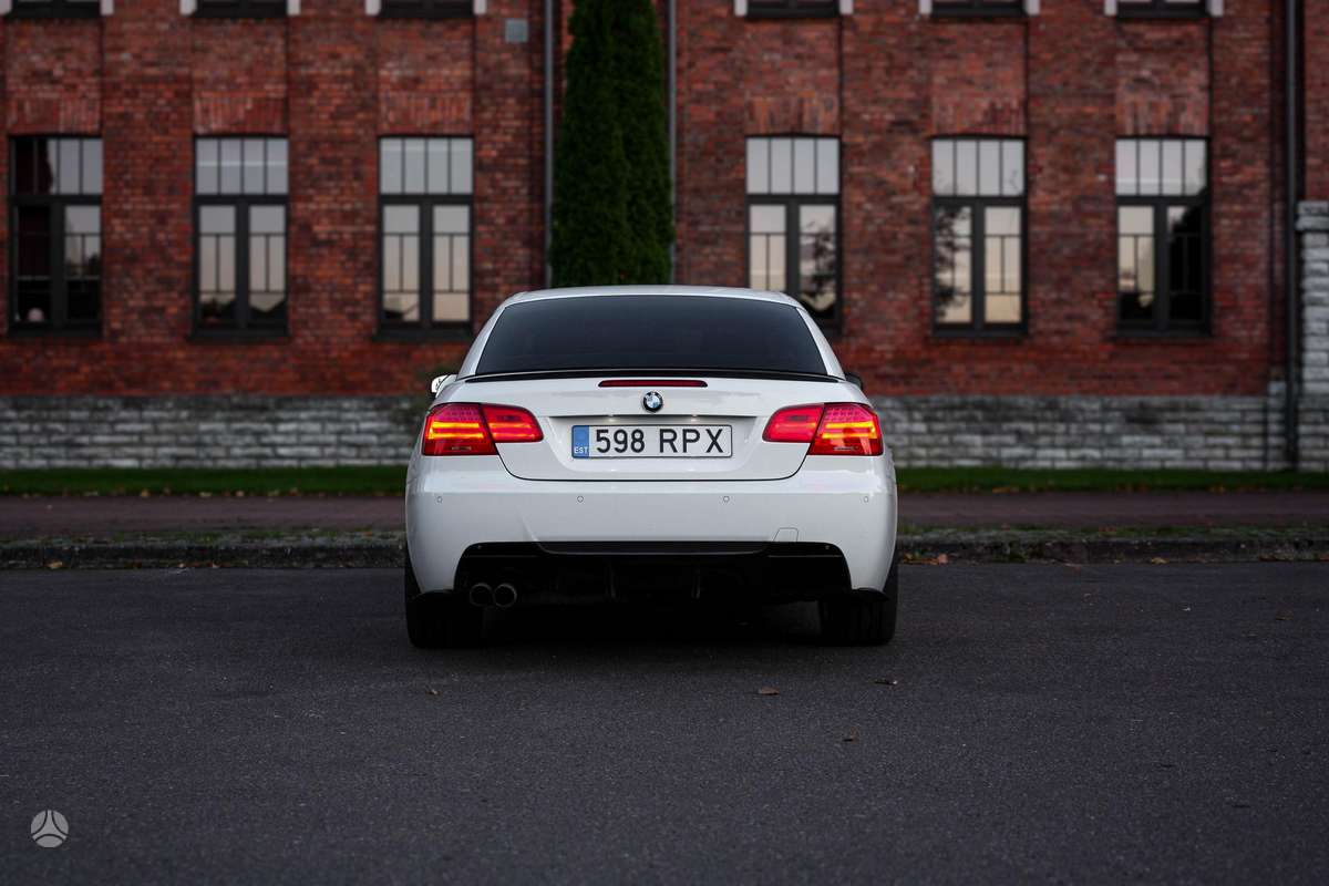 BMW 330, convertible
