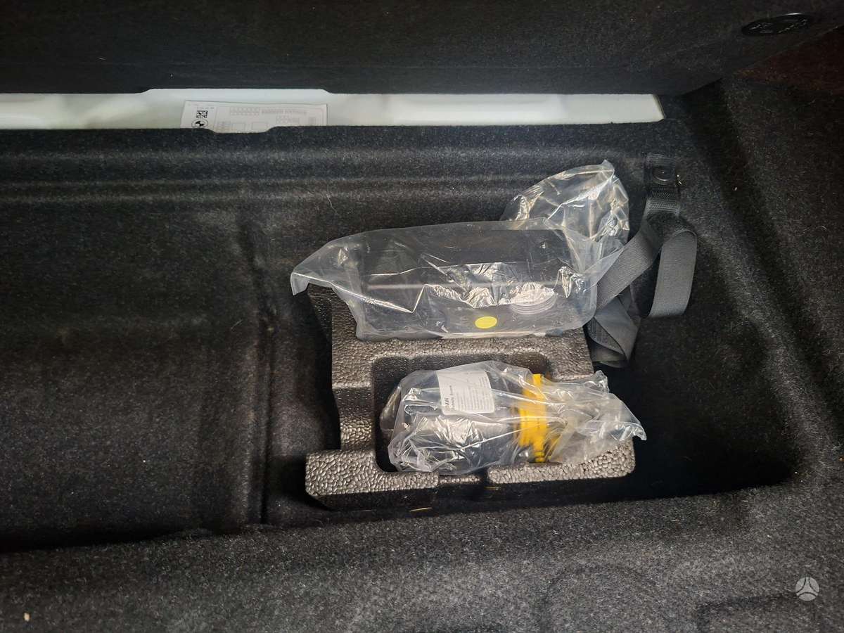BMW 320, 2.0 l., Седан