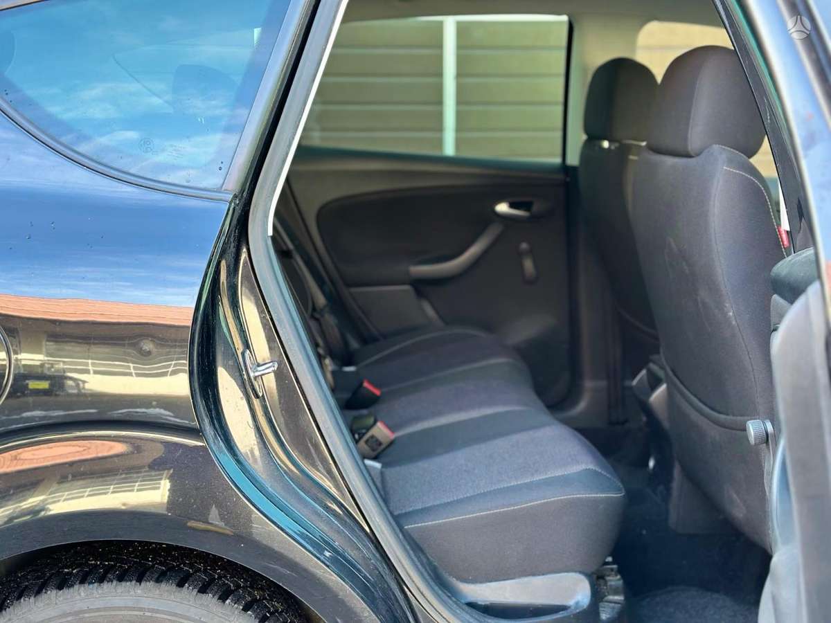 Seat Altea XL dalimis