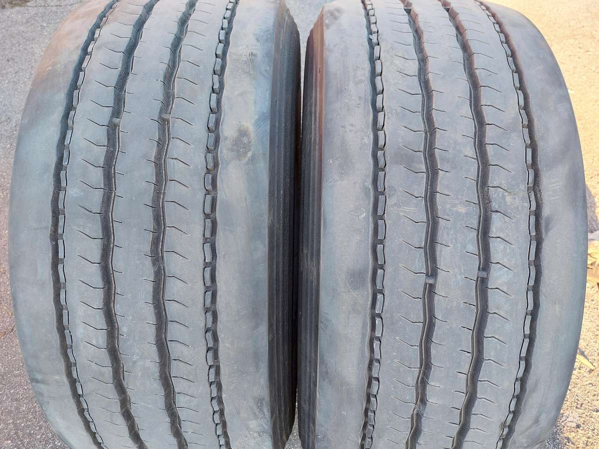 -Kita-, universalios 385/55 R22,5