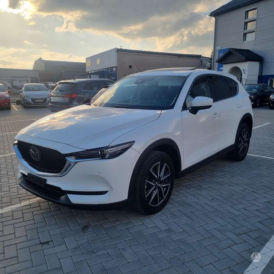 Mazda CX-5, 2.2 l., off-road / crossover