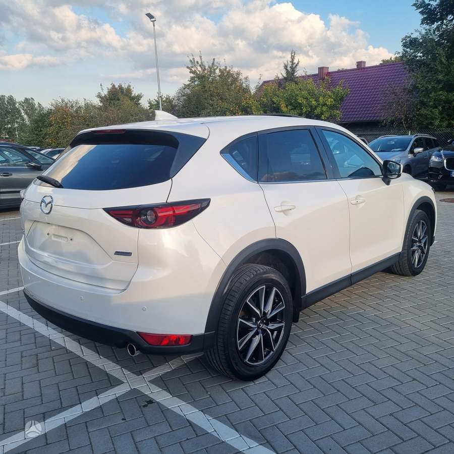 Mazda CX-5, 2.2 l., off-road / crossover