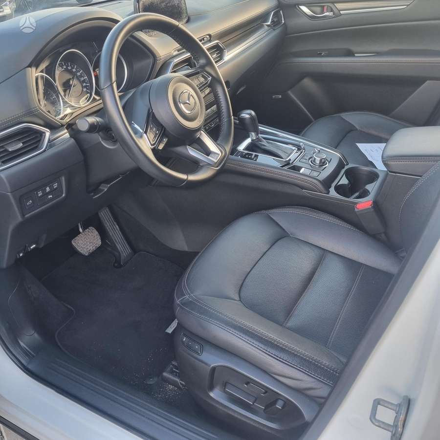 Mazda CX-5, 2.2 l., off-road / crossover