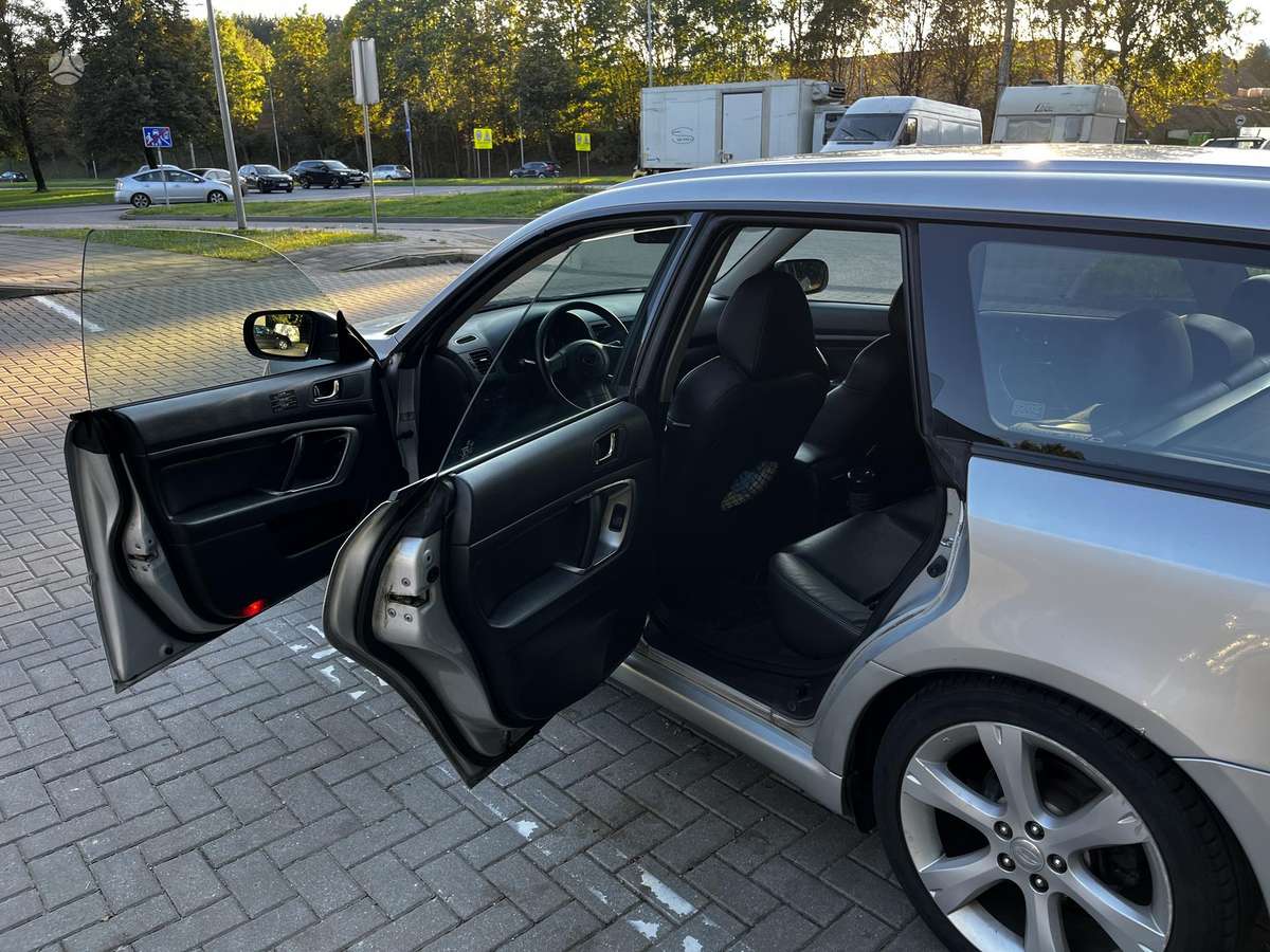 Subaru Legacy, 2.5 l., Универсал