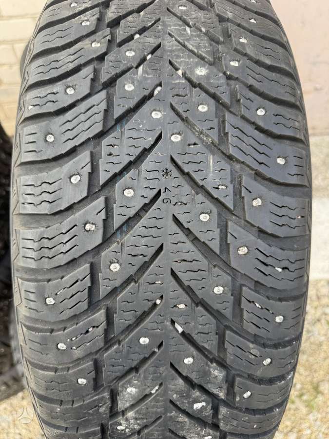 Nokian, зимние 235/60 R18