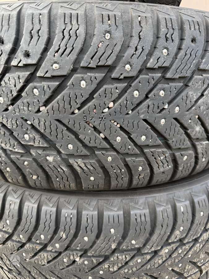 Nokian, зимние 235/60 R18