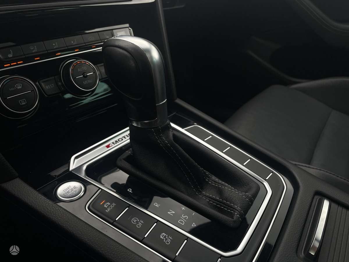 Volkswagen Passat, 2.0 l., Универсал