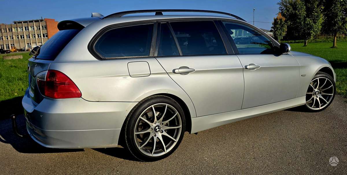 BMW 318, 2.0 l., wagon
