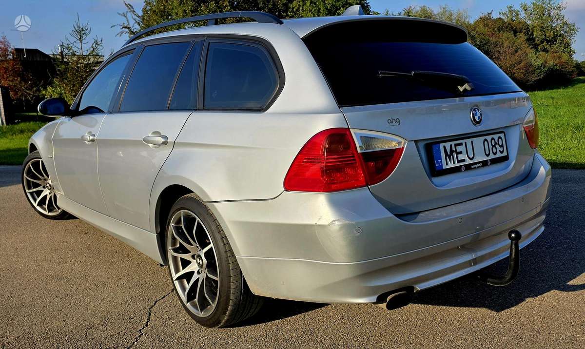 BMW 318, 2.0 l., wagon