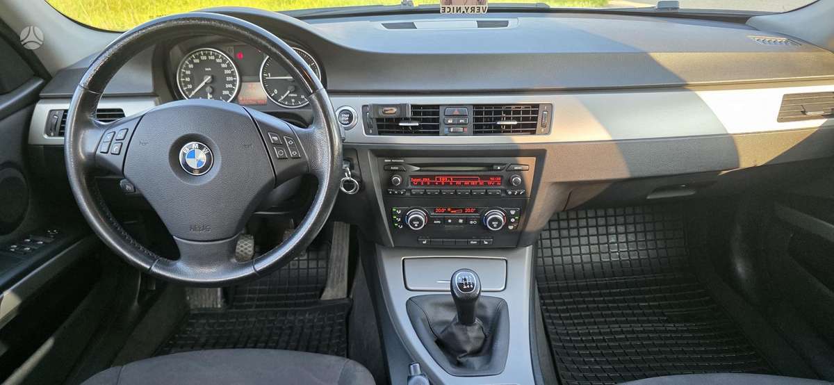 BMW 318, 2.0 l., Универсал