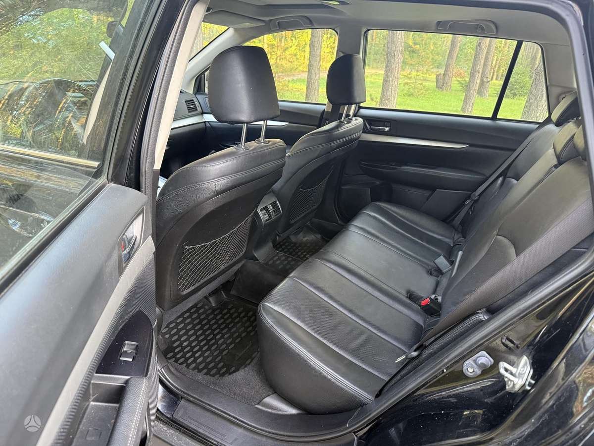 Subaru Outback, 2.5 l., mpv / minivan