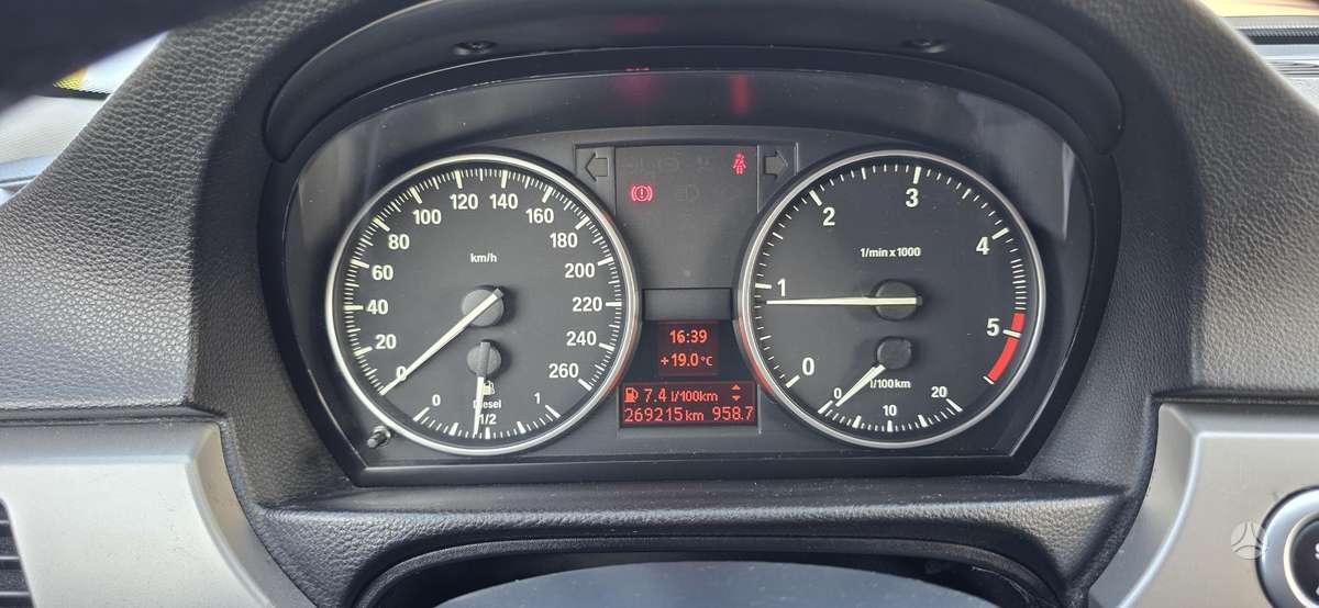 BMW 318, 2.0 l., wagon