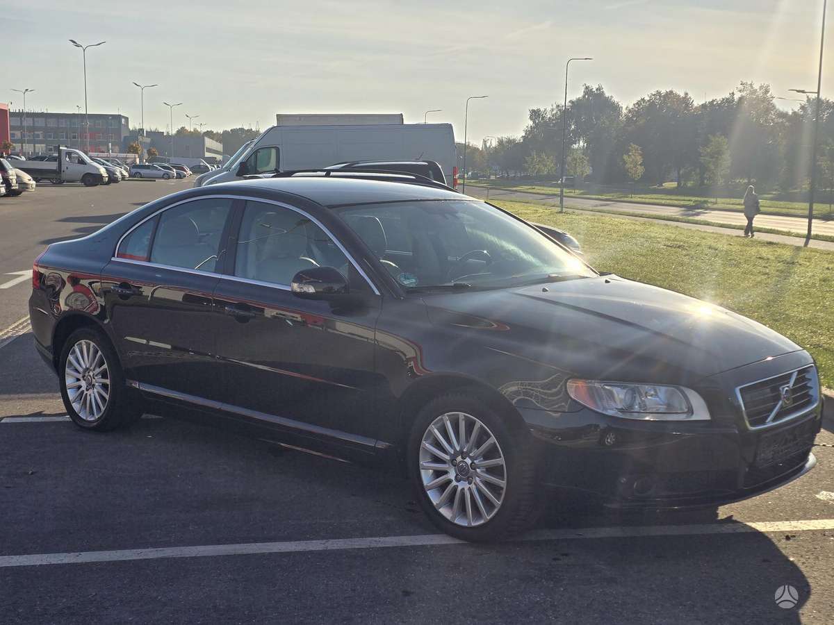 Volvo S80, 2.4 l., Седан