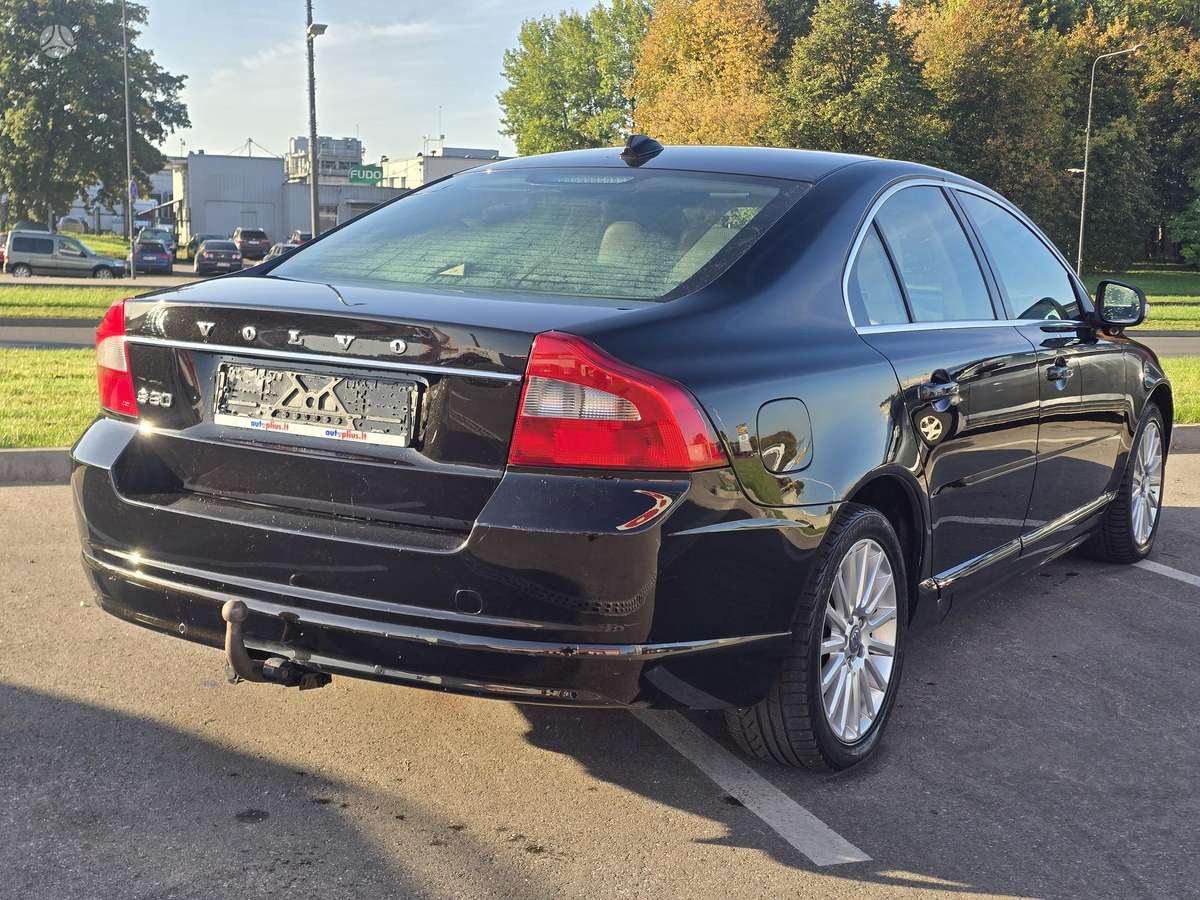 Volvo S80, 2.4 l., Седан