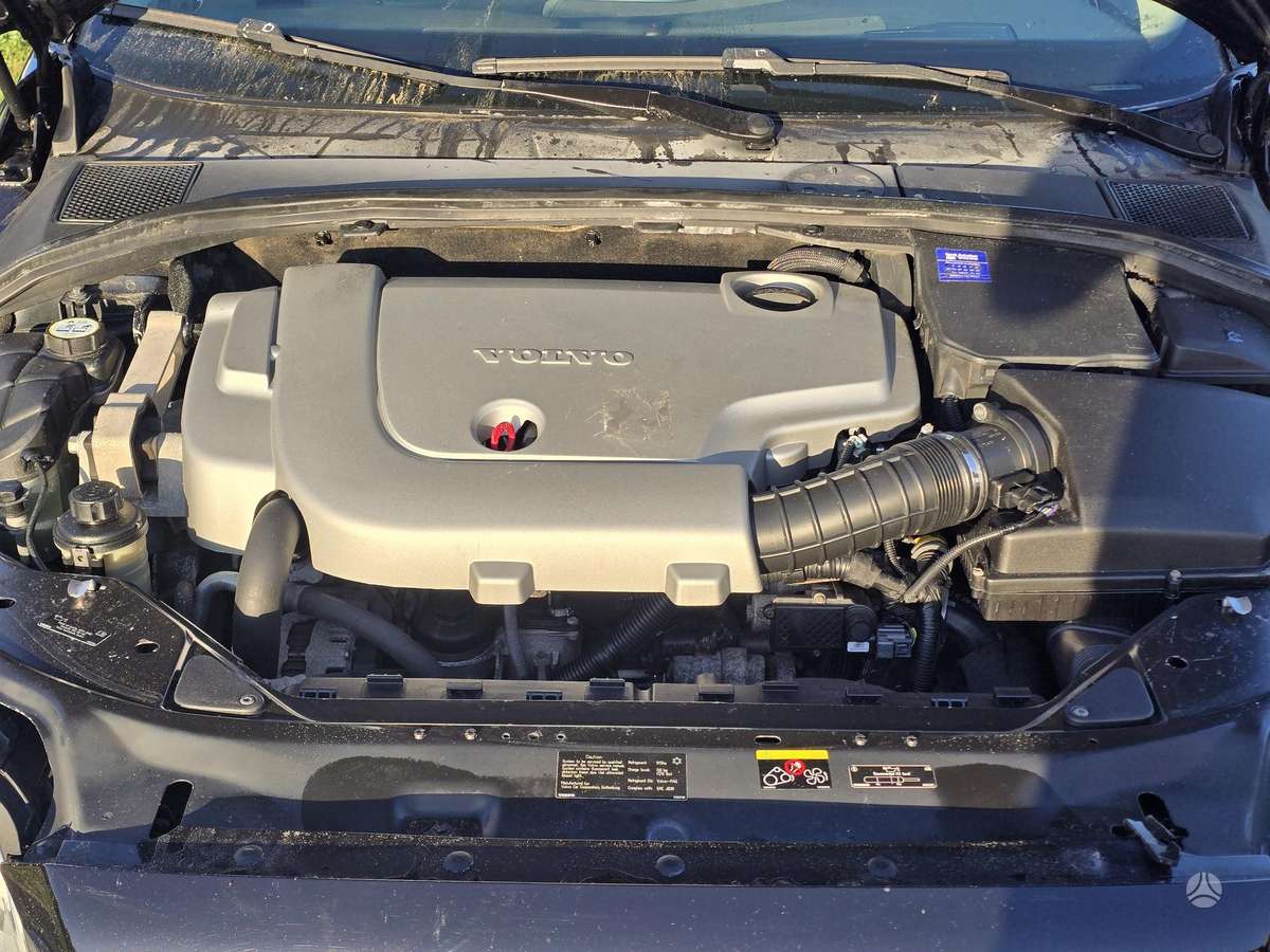 Volvo S80, 2.4 l., Седан