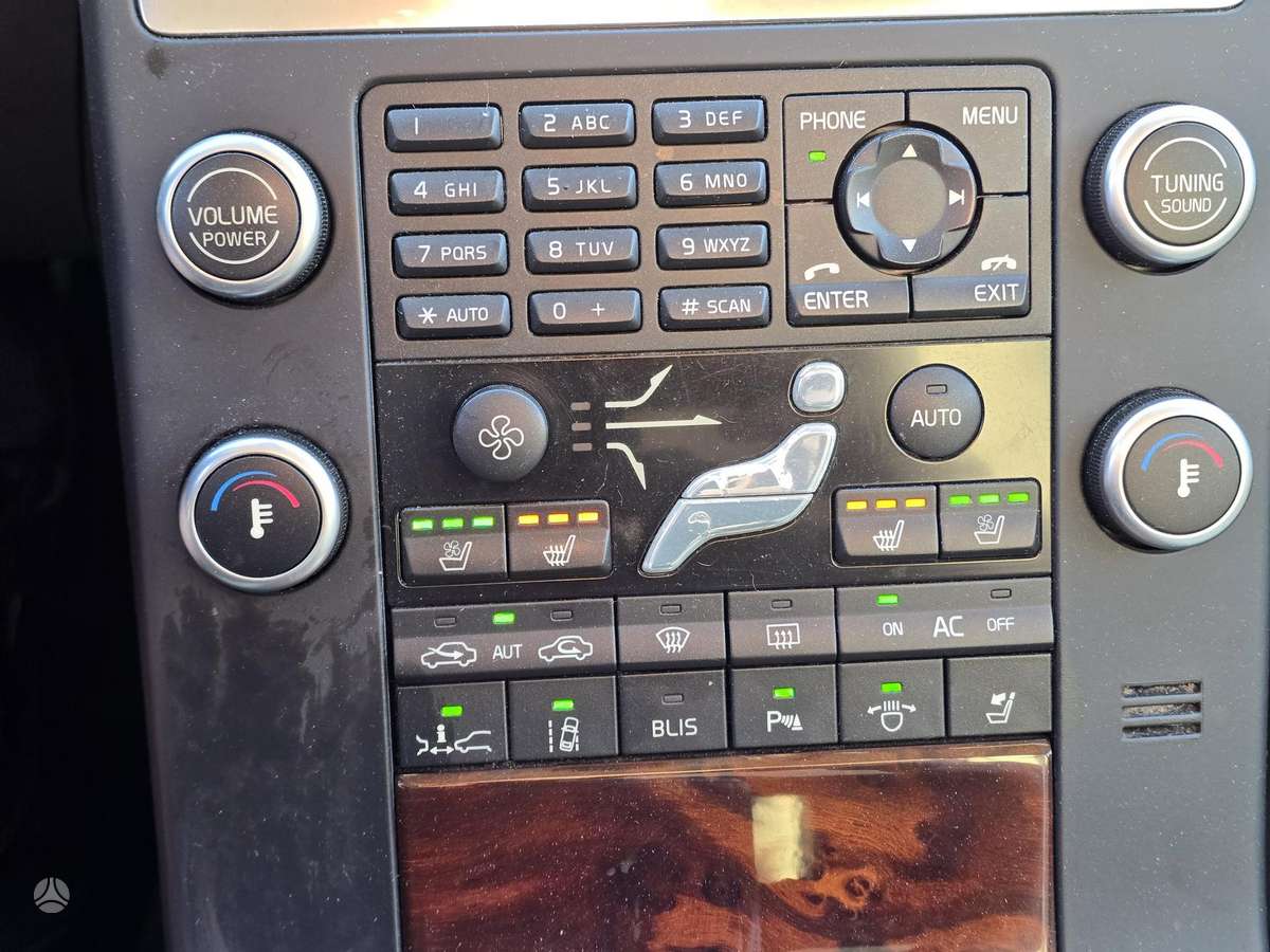 Volvo S80, 2.4 l., Седан