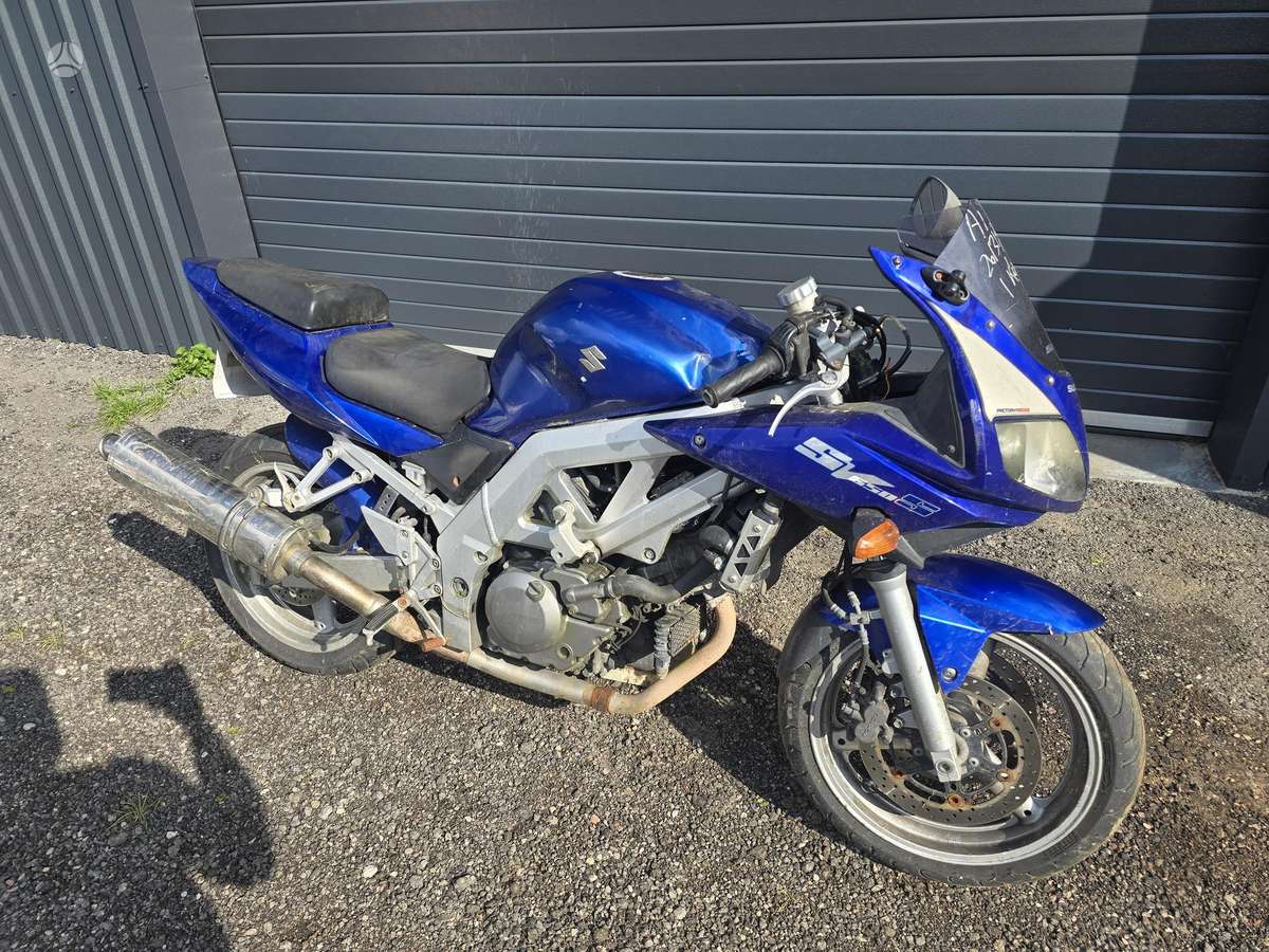 Suzuki SV, street / classic