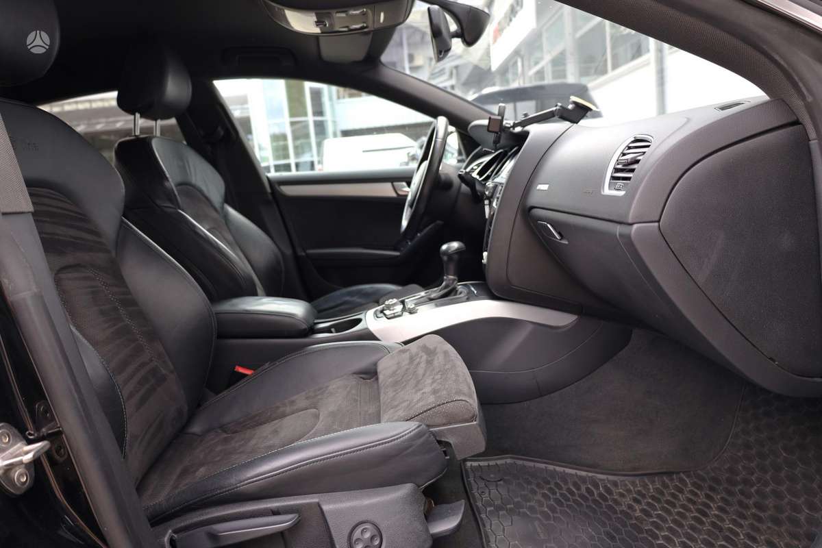 Audi A5, 2.0 l., Хэтчбек