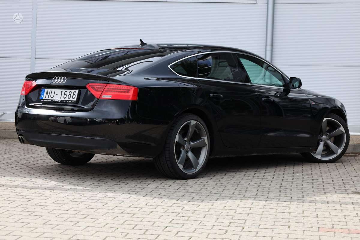 Audi A5, 2.0 l., hatchback