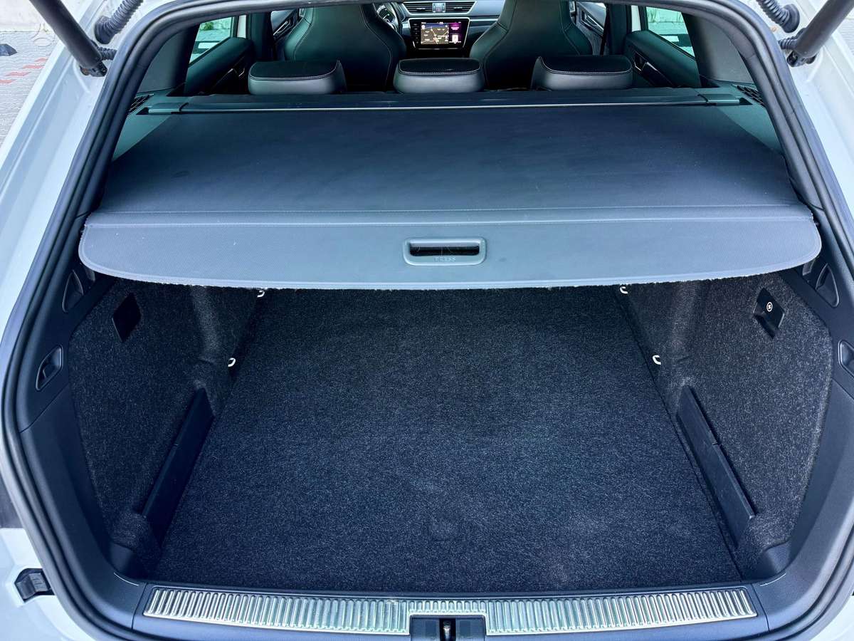 Skoda Superb, 2.0 l., Универсал