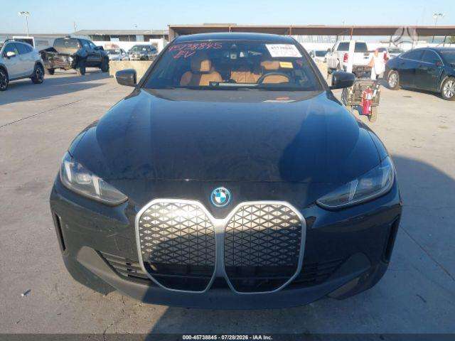 BMW i4, hatchback