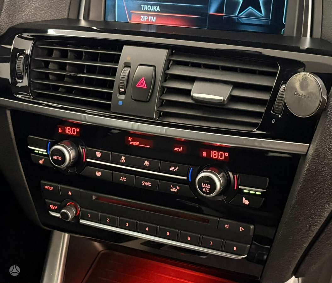 BMW X3, 2.0 l., Внедорожник / Кроссовер