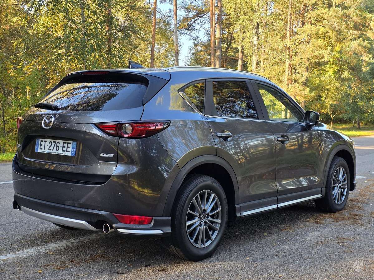Mazda CX-5, 2.2 l., off-road / crossover