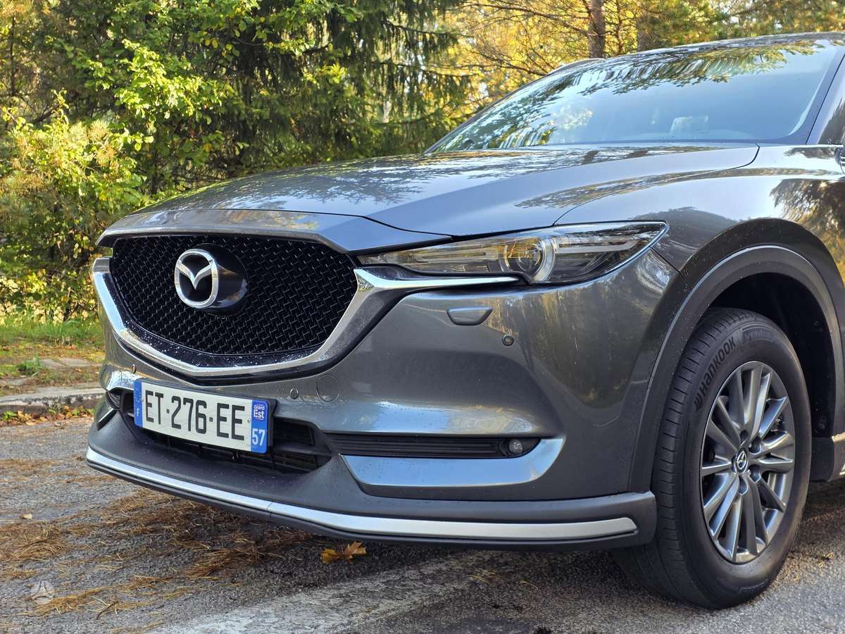 Mazda CX-5, 2.2 l., off-road / crossover